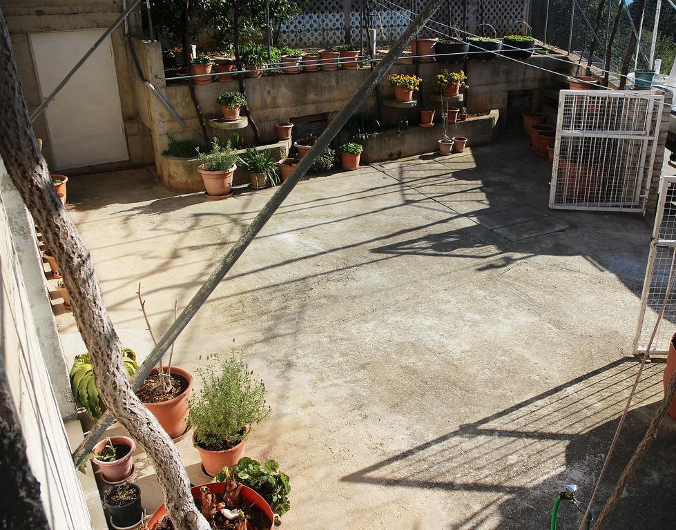 Apartment Teraferma Komiza Exterior photo